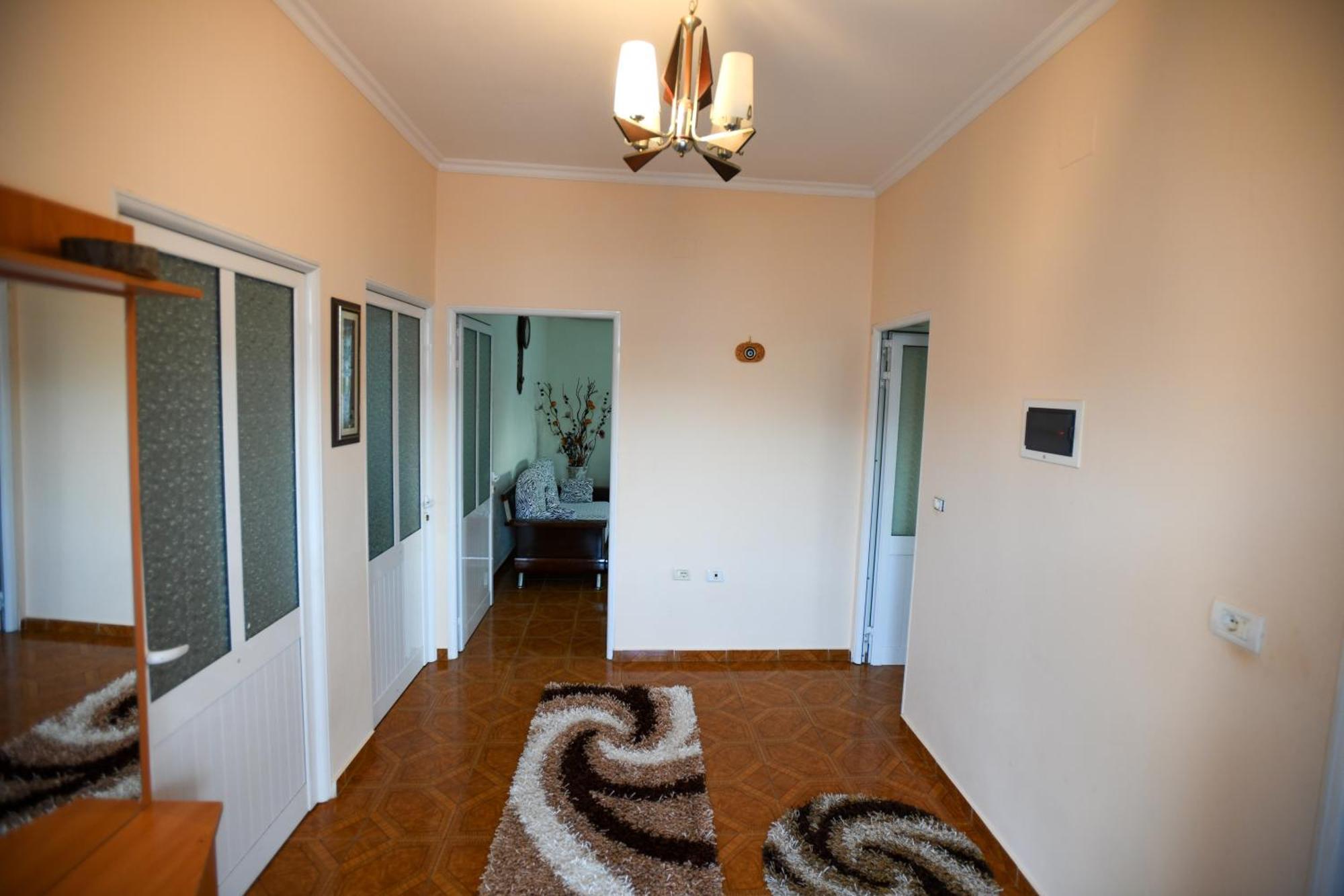 Apartment Darlin Berat Exterior photo